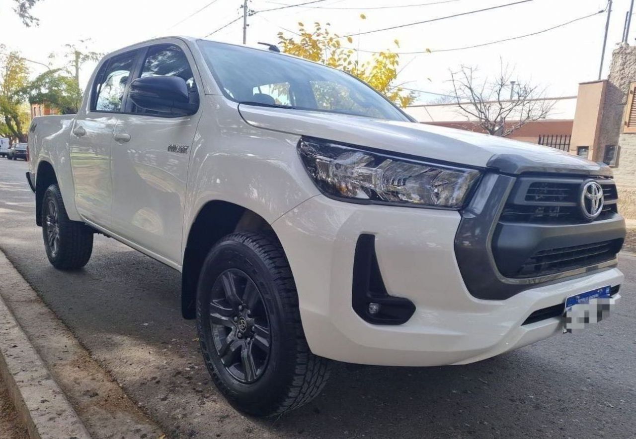Toyota Hilux Nueva Financiado en Mendoza, deRuedas