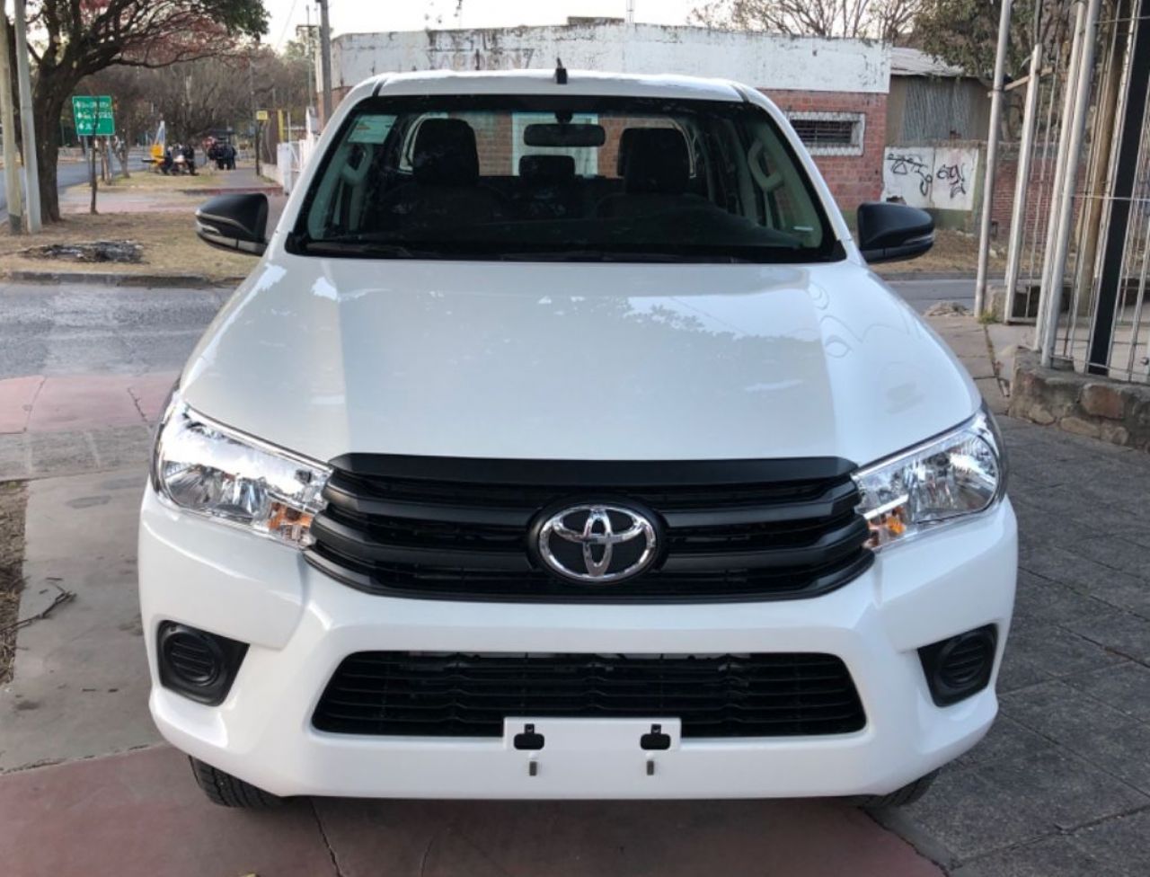 Toyota Hilux Nueva en Salta, deRuedas