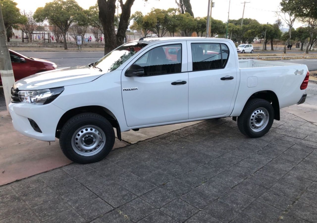 Toyota Hilux Nueva en Salta, deRuedas