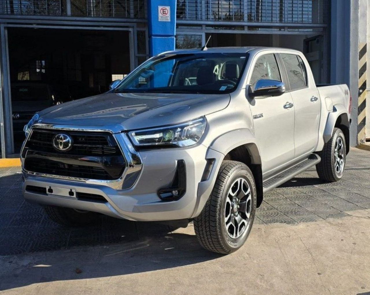 Toyota Hilux Nueva Financiado en Mendoza, deRuedas