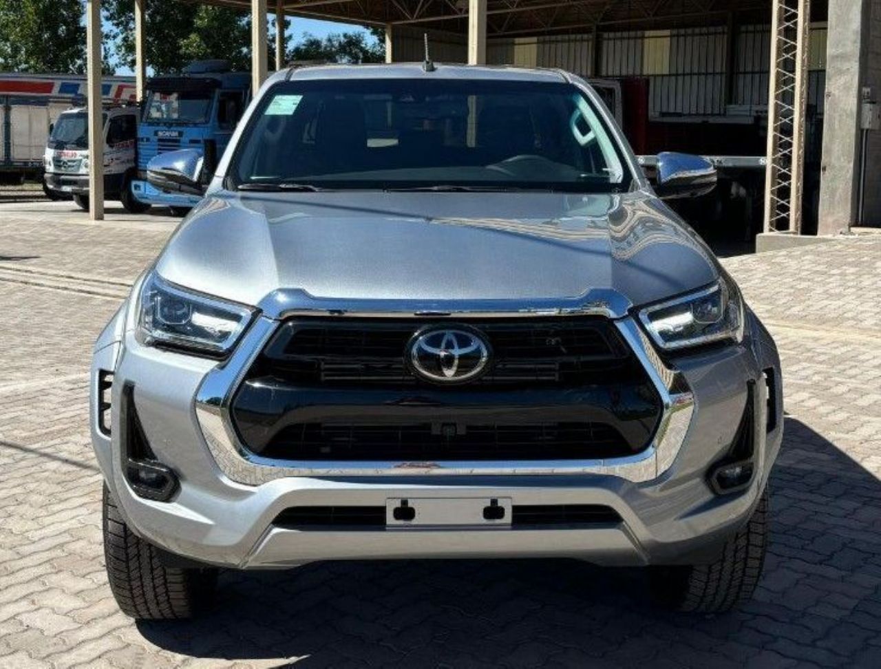 Toyota Hilux Nueva en Mendoza, deRuedas