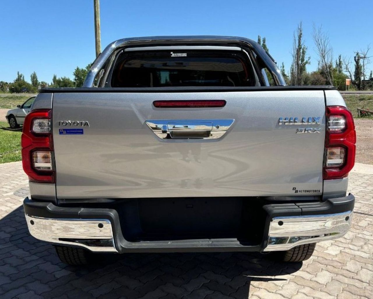 Toyota Hilux Nueva en Mendoza, deRuedas