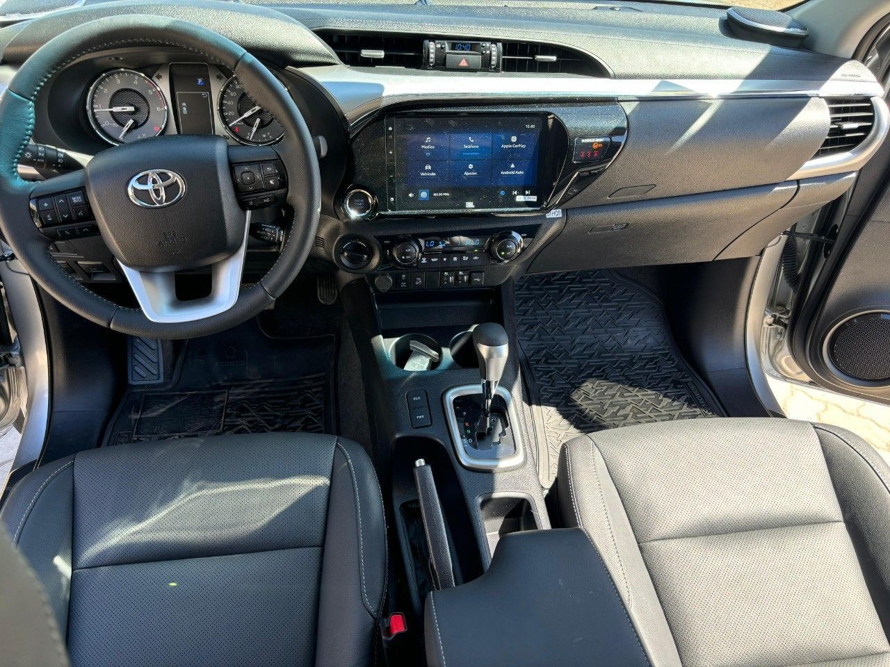 Toyota Hilux Nueva en Mendoza, deRuedas