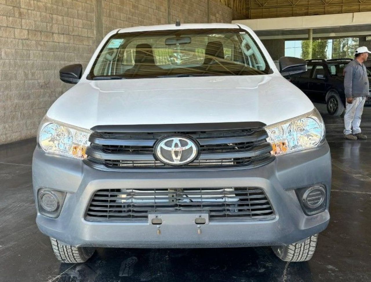 Toyota Hilux Nueva en Mendoza, deRuedas