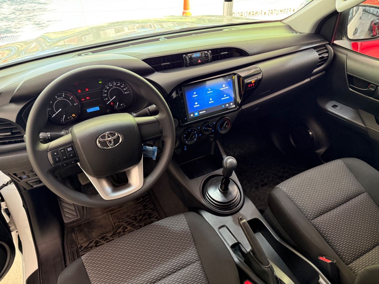 Toyota Hilux Nueva en Mendoza, deRuedas