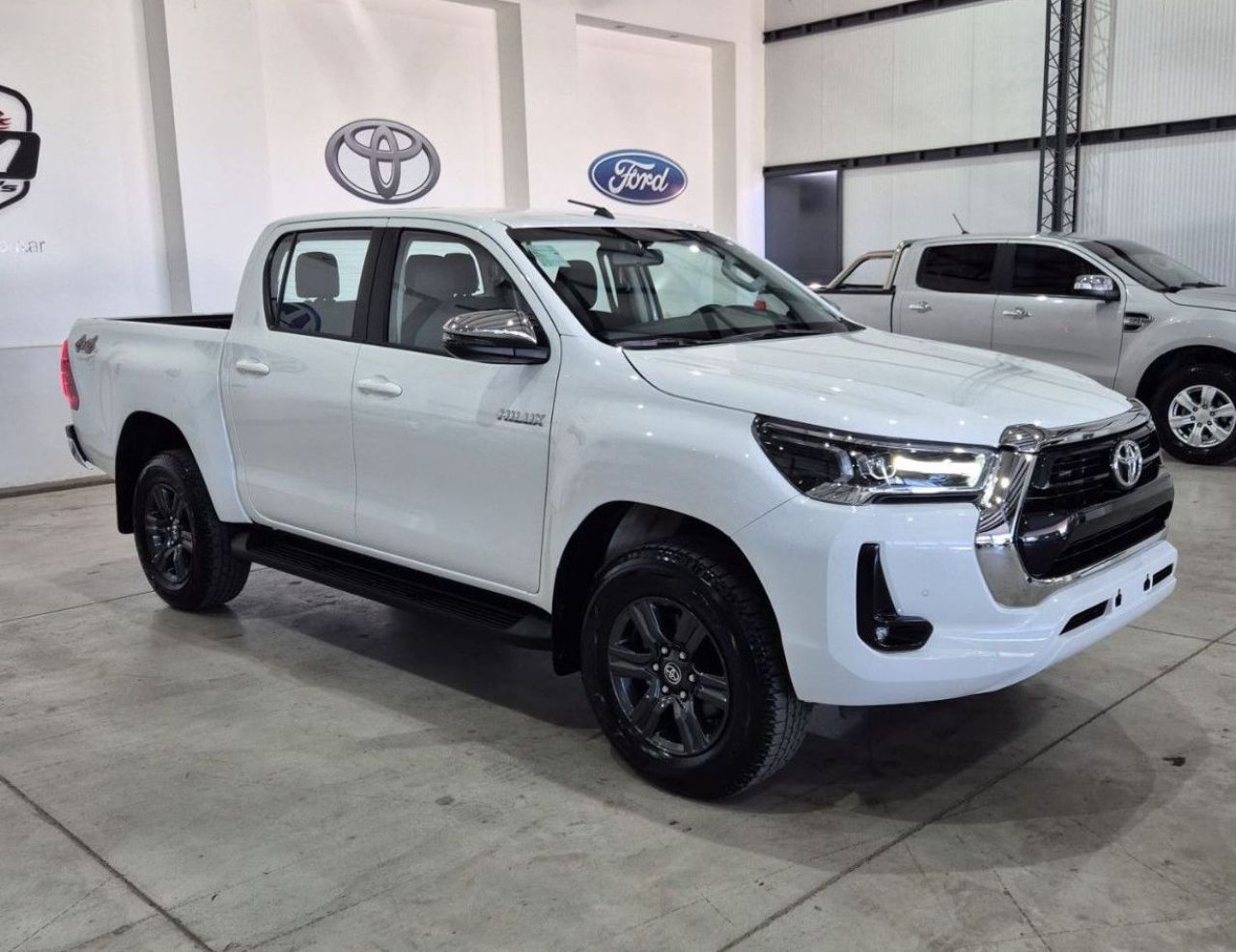 Toyota Hilux Nueva en Mendoza, deRuedas