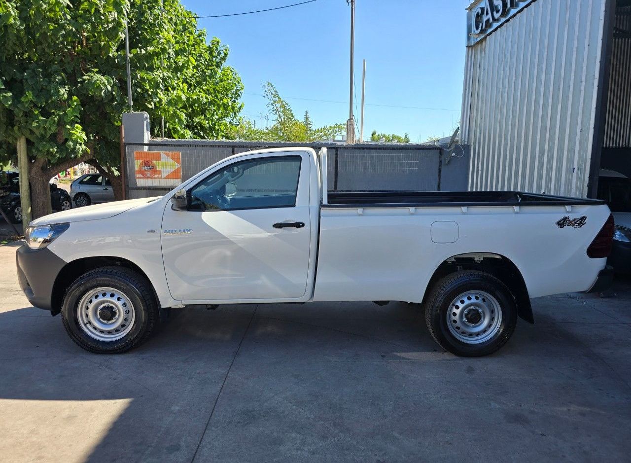 Toyota Hilux Nueva en Mendoza, deRuedas