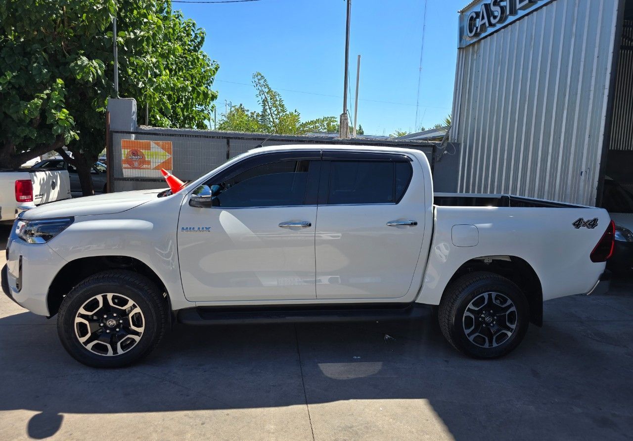 Toyota Hilux Nueva Financiado en Mendoza, deRuedas