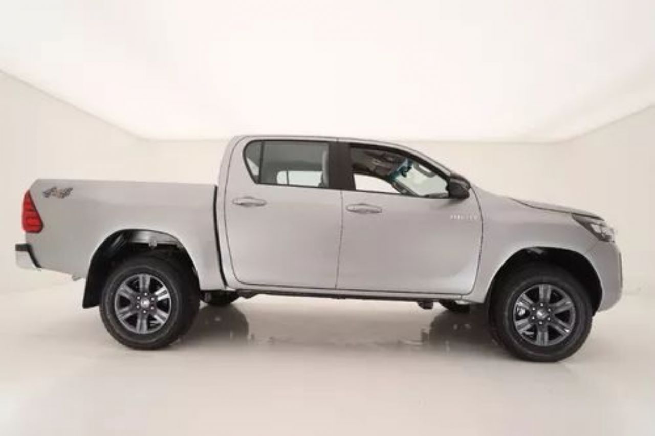 Toyota Hilux Nueva en Mendoza, deRuedas