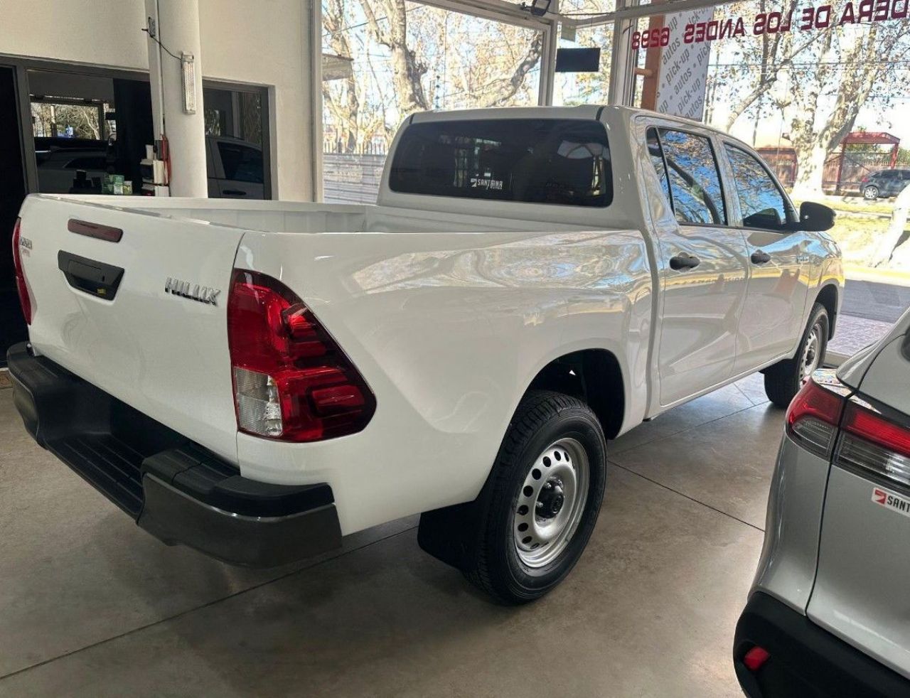 Toyota Hilux Nueva Financiado en Mendoza, deRuedas