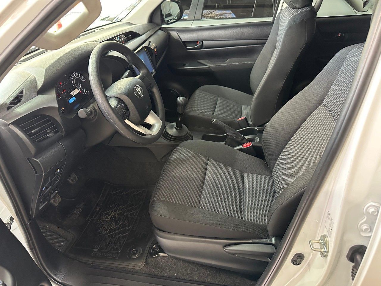 Toyota Hilux Nueva Financiado en Mendoza, deRuedas