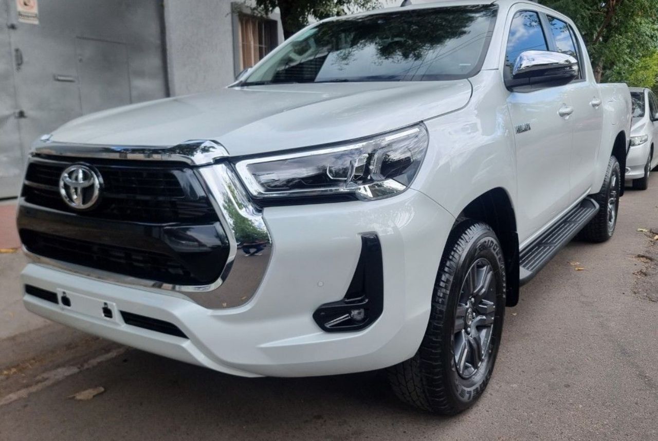 Toyota Hilux Nueva Financiado en Mendoza, deRuedas