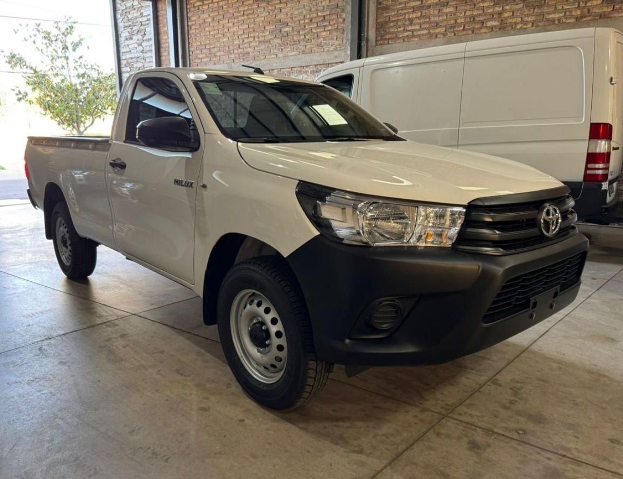 Toyota Hilux Nueva en Mendoza, deRuedas