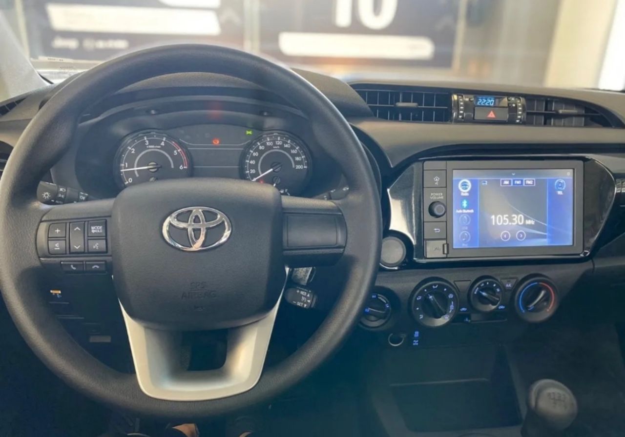 Toyota Hilux Nueva Financiado en Córdoba, deRuedas