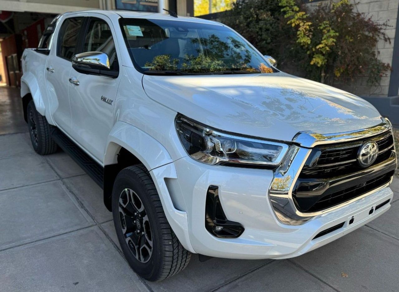 Toyota Hilux Nueva en Mendoza, deRuedas