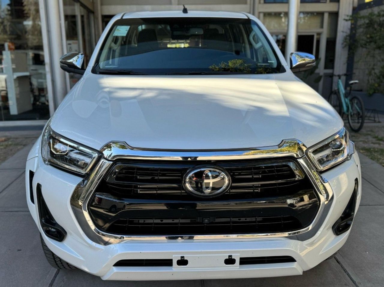 Toyota Hilux Nueva en Mendoza, deRuedas