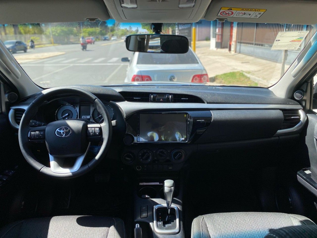 Toyota Hilux Nueva en San Juan, deRuedas