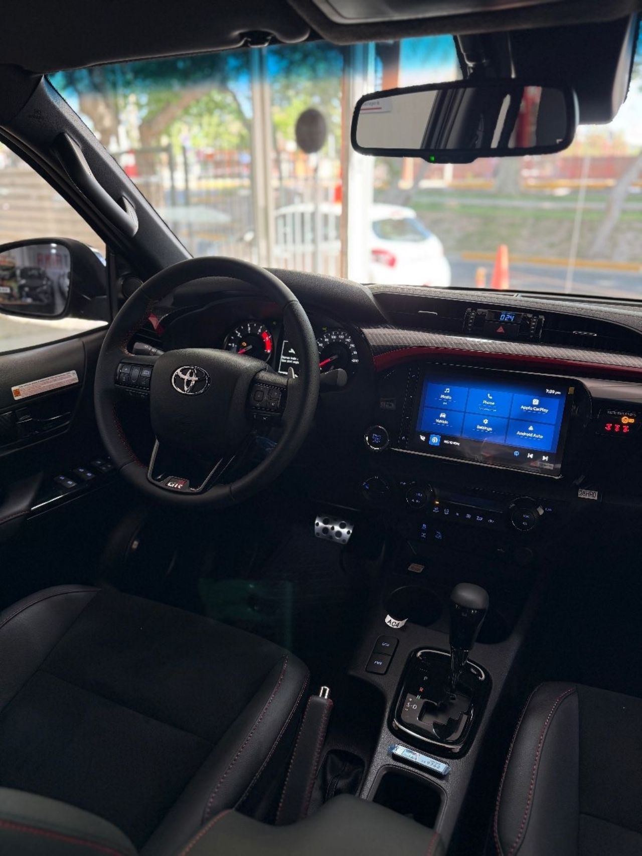 Toyota Hilux Nueva Financiado en Mendoza, deRuedas