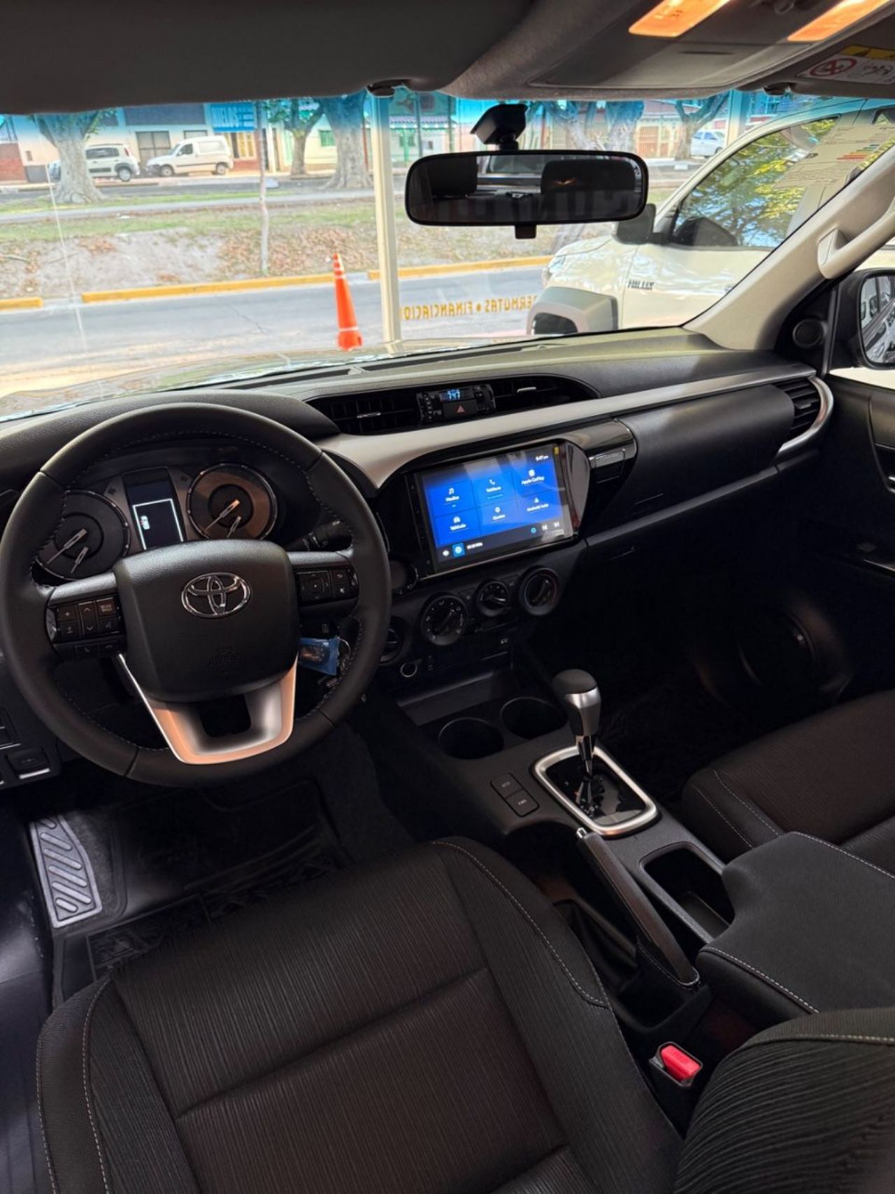 Toyota Hilux Nueva Financiado en Mendoza, deRuedas