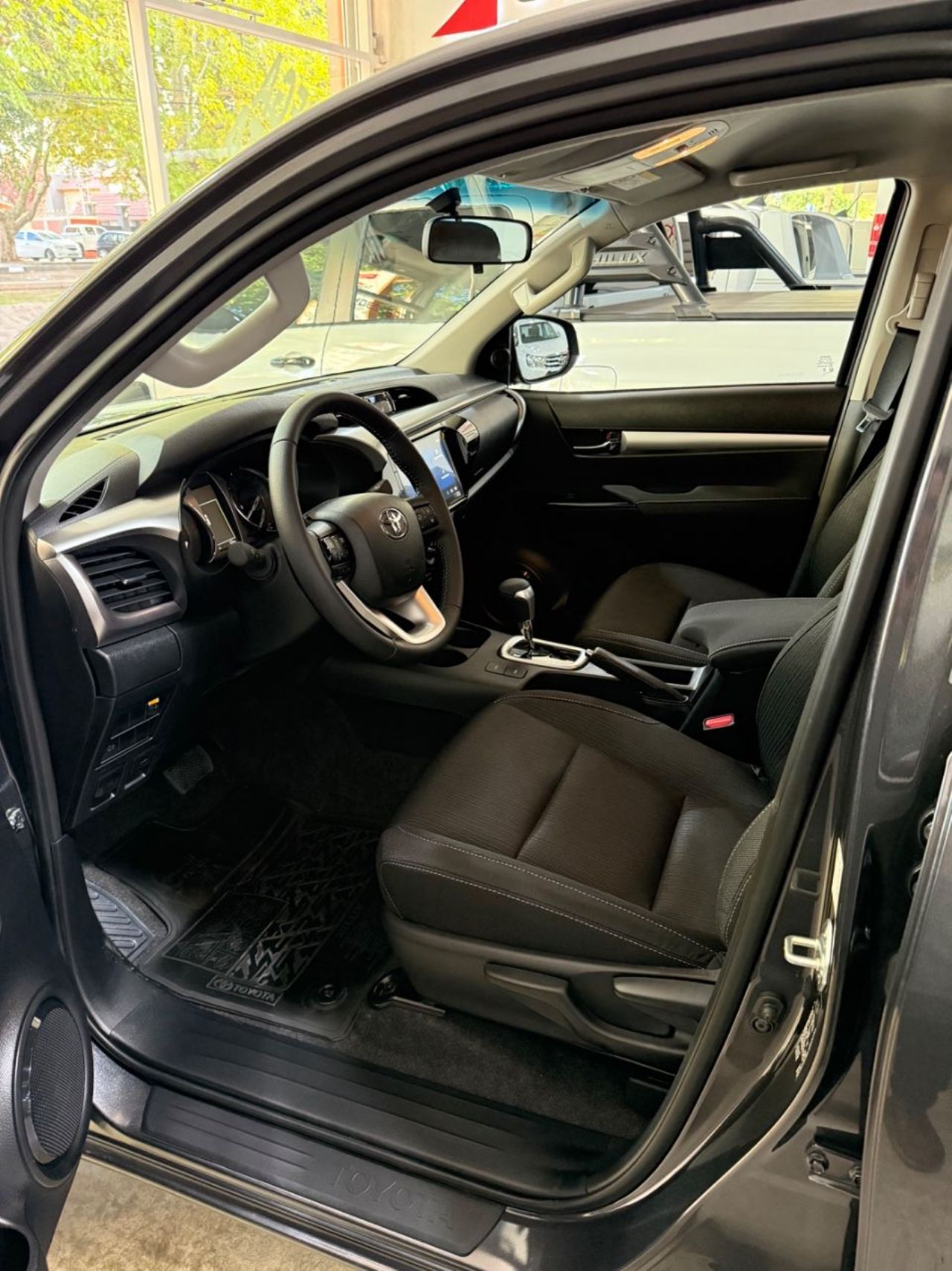 Toyota Hilux Nueva Financiado en Mendoza, deRuedas
