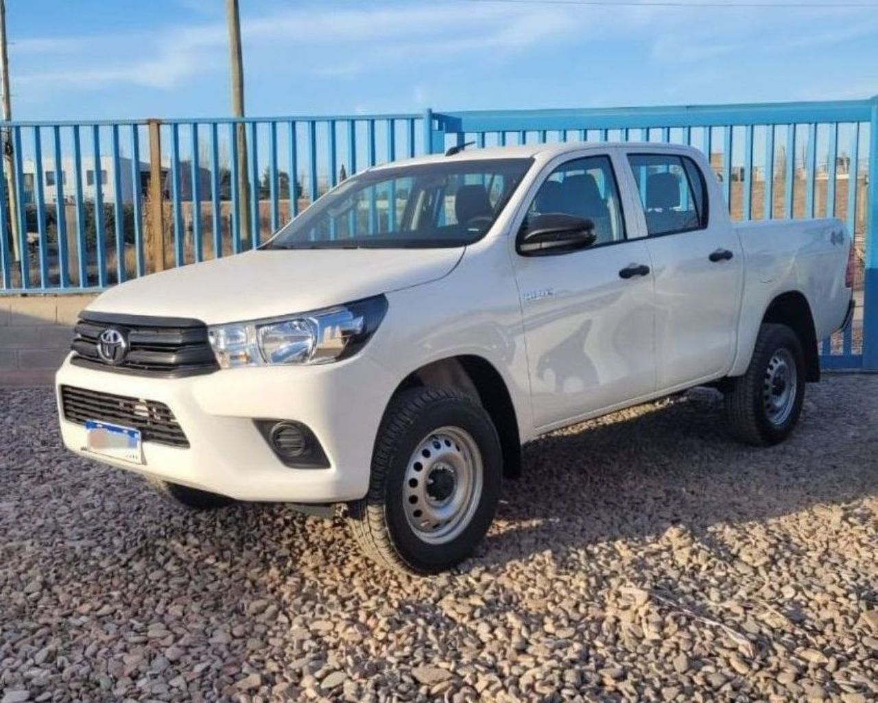 Toyota Hilux Nueva en Mendoza, deRuedas