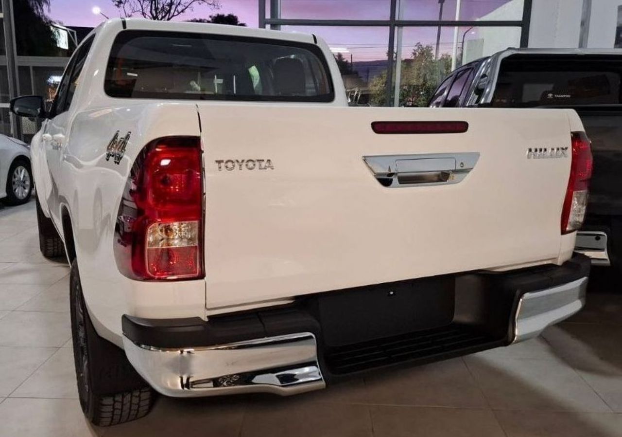 Toyota Hilux Nueva Financiado en Mendoza, deRuedas
