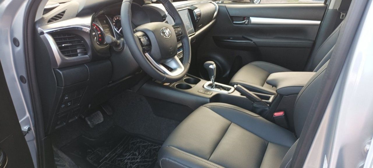 Toyota Hilux Nueva en San Juan, deRuedas