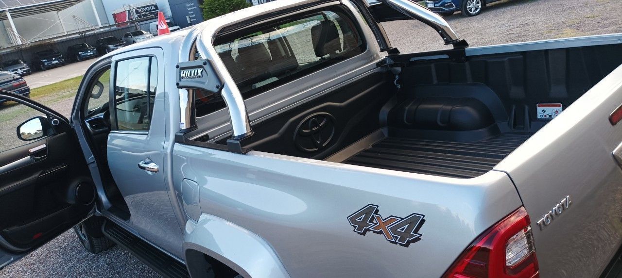 Toyota Hilux Nueva en San Juan, deRuedas