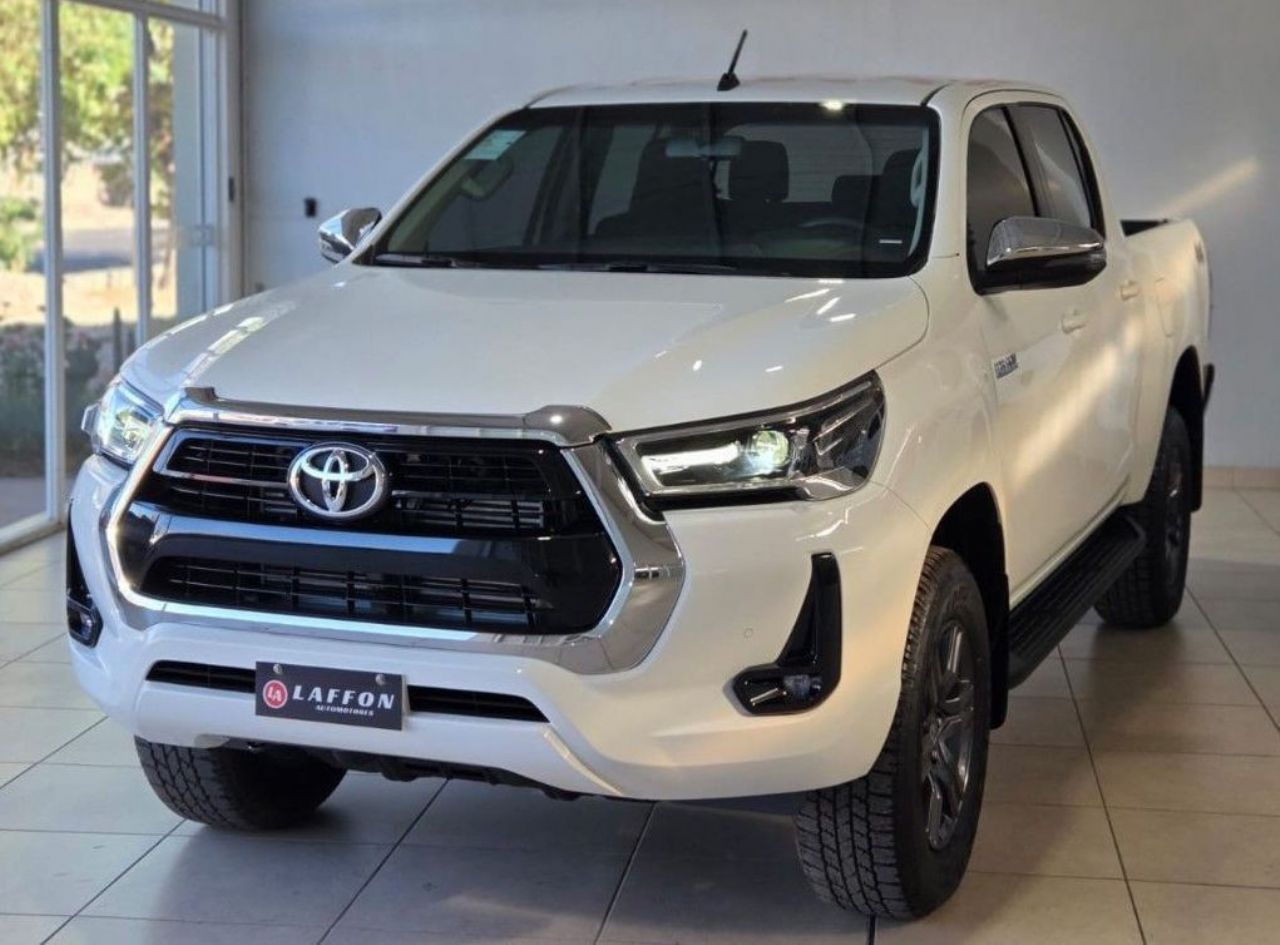 Toyota Hilux Nueva Financiado en Mendoza, deRuedas