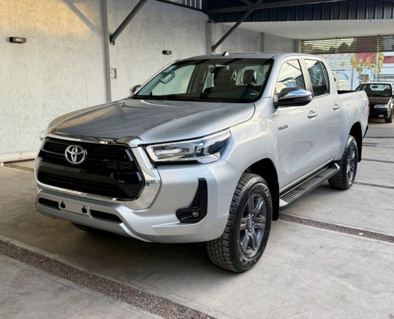 Toyota Hilux Nueva en Mendoza, deRuedas