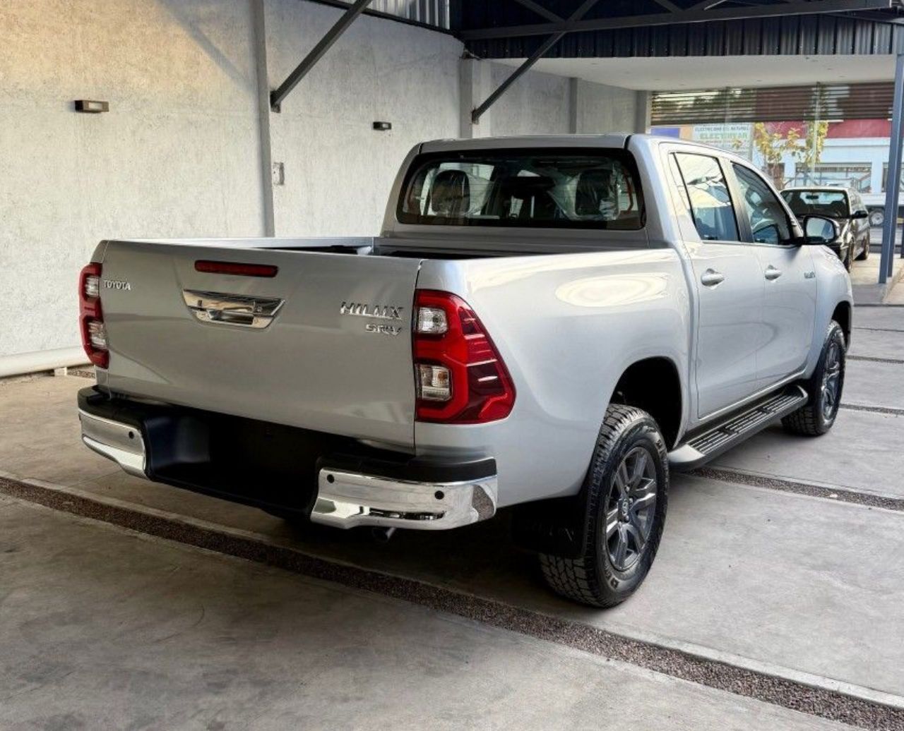 Toyota Hilux Nueva en Mendoza, deRuedas