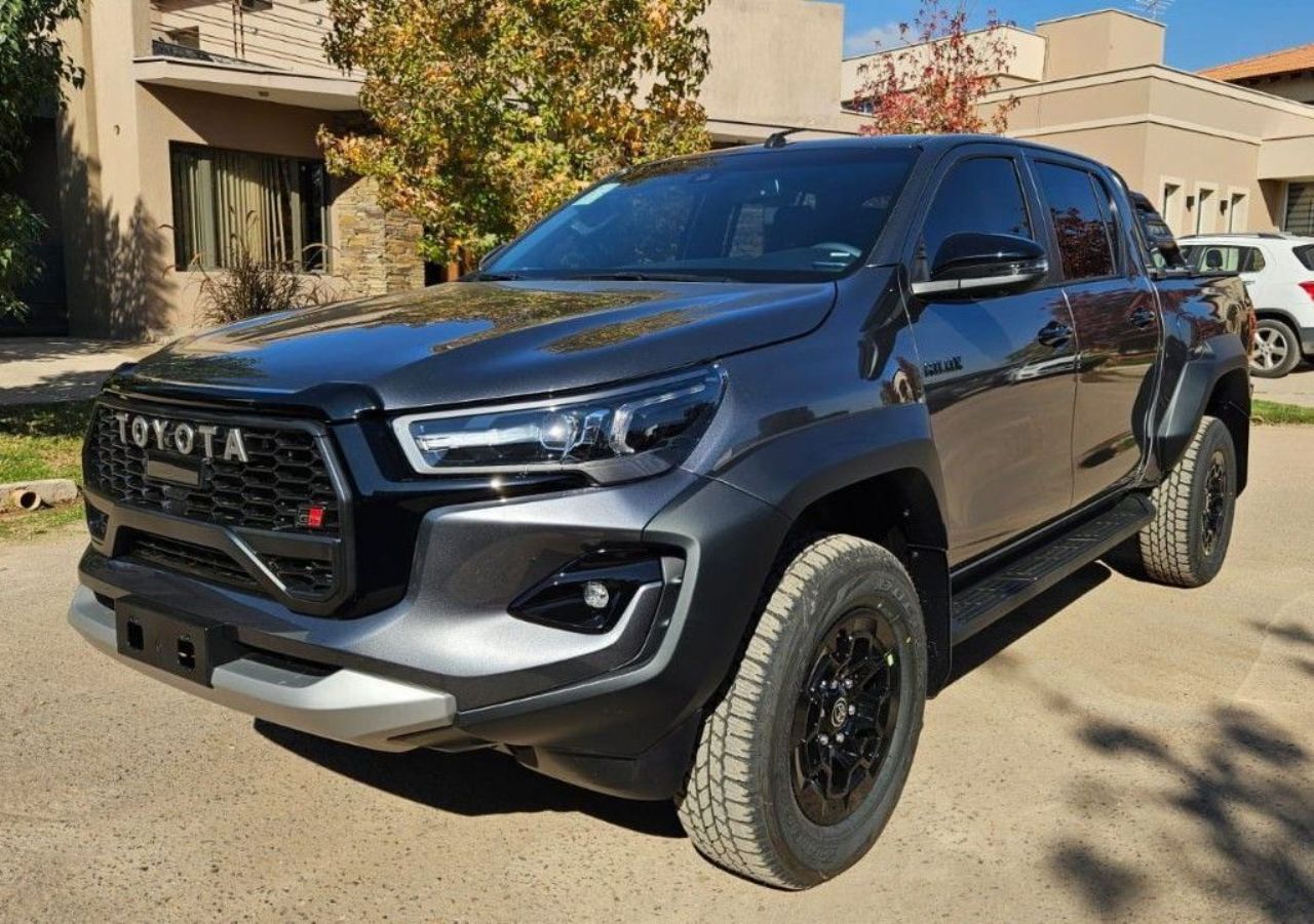 Toyota Hilux Nueva en Mendoza, deRuedas