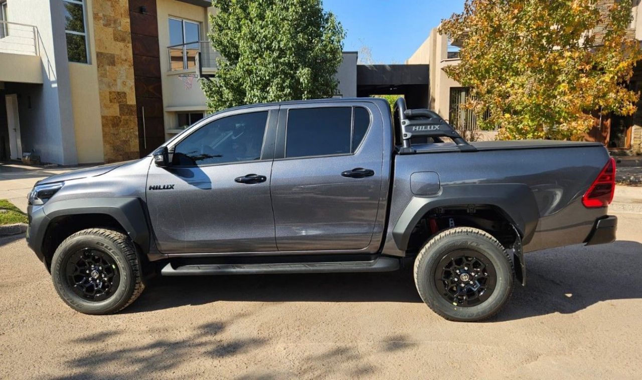 Toyota Hilux Nueva en Mendoza, deRuedas