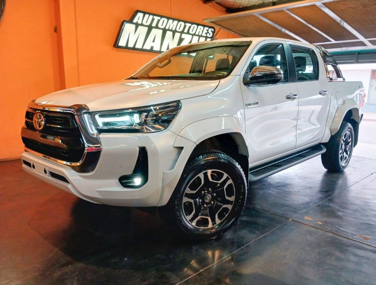 Toyota Hilux Nueva en Mendoza, deRuedas