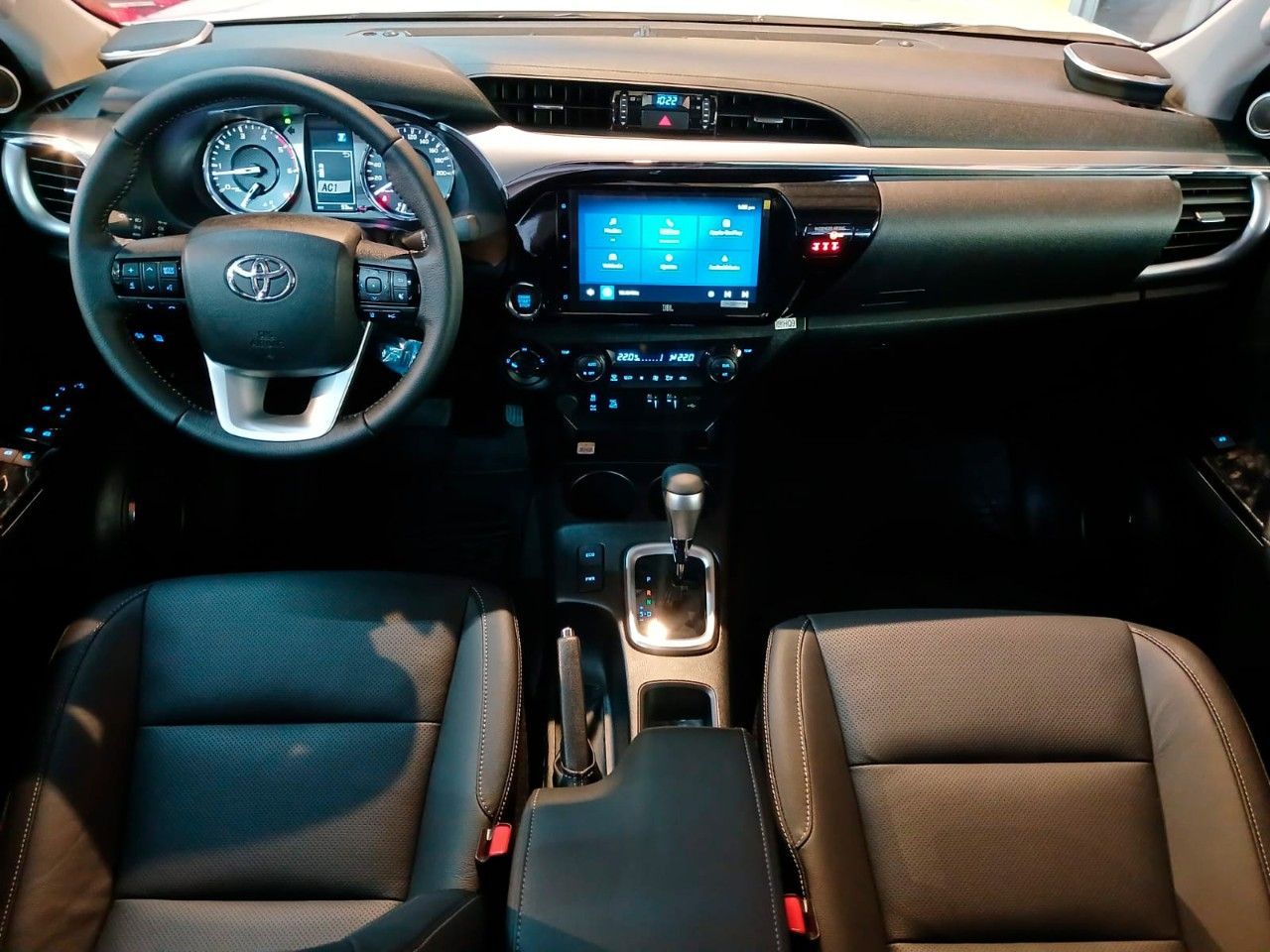 Toyota Hilux Nueva en Mendoza, deRuedas