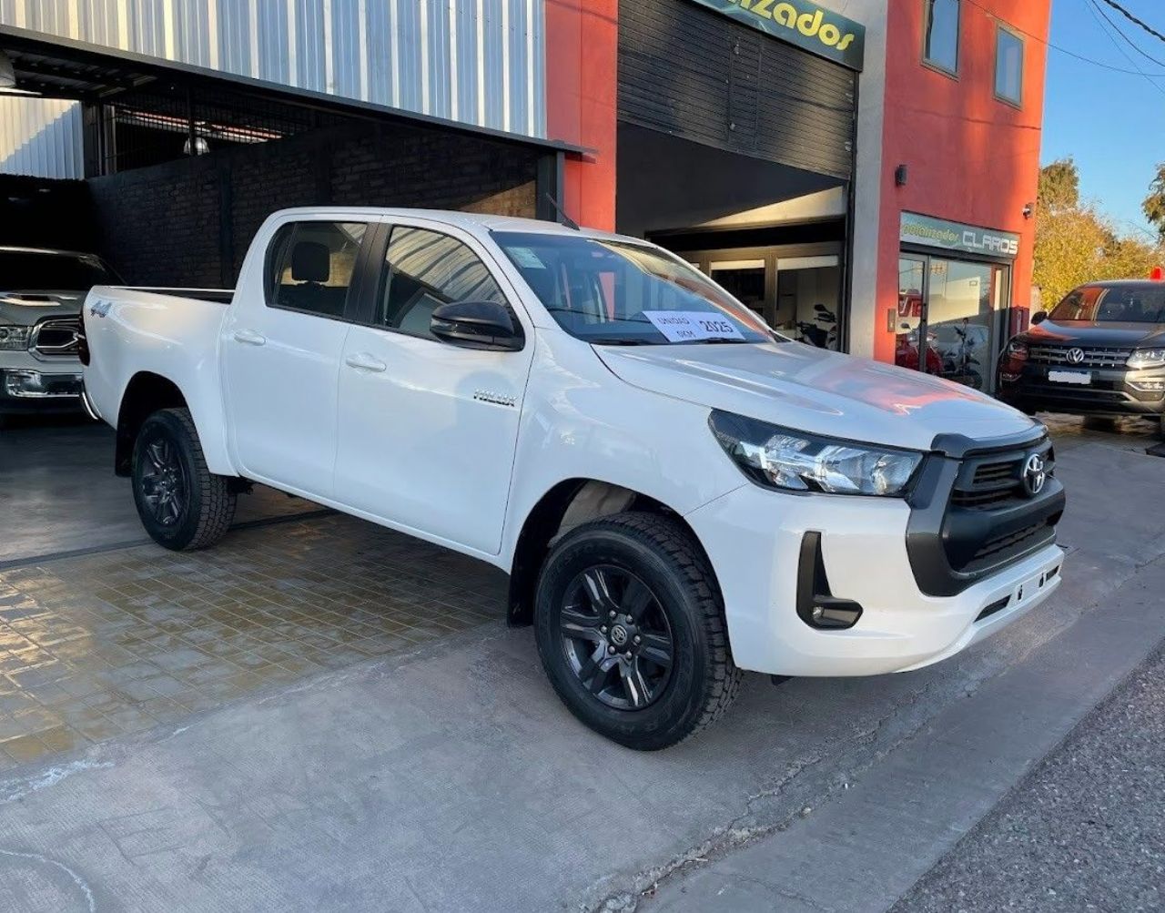 Toyota Hilux Nueva en San Juan, deRuedas