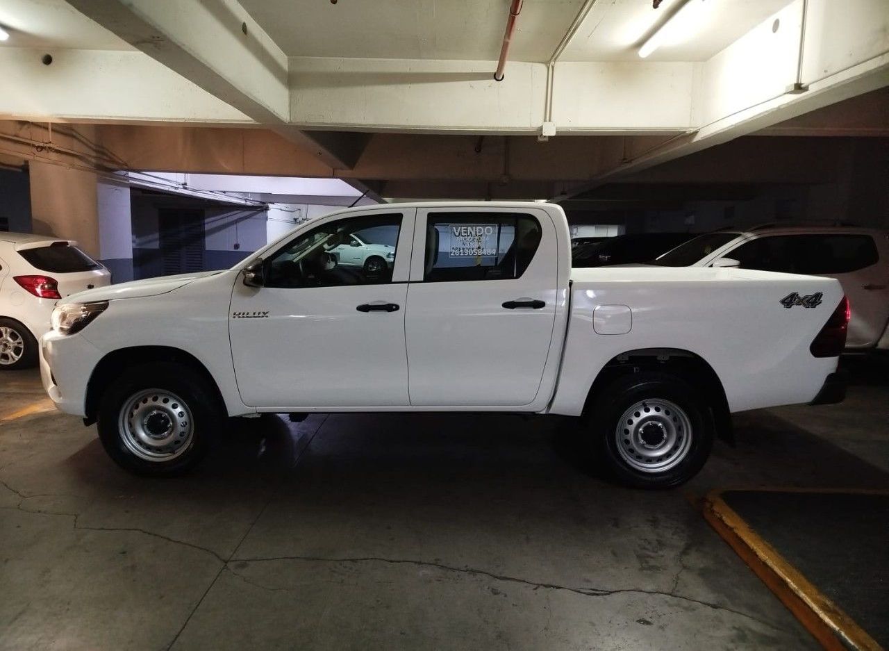 Toyota Hilux Nueva en Mendoza, deRuedas