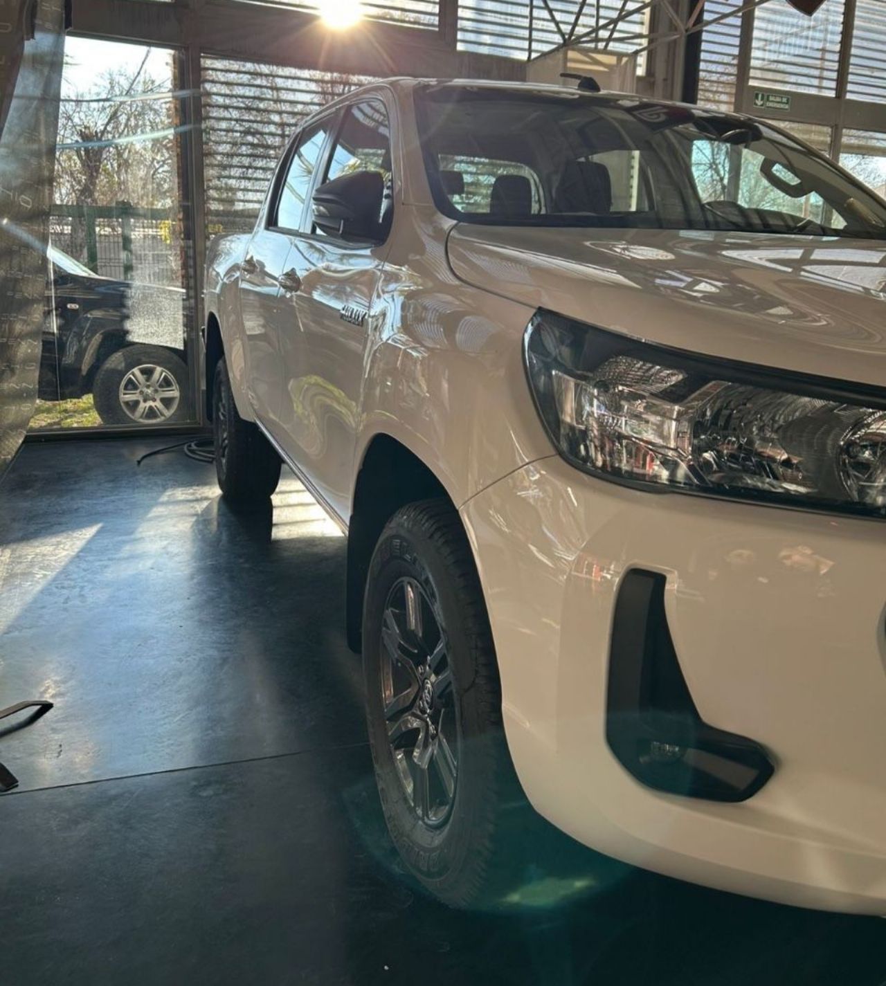 Toyota Hilux Nueva en Mendoza, deRuedas