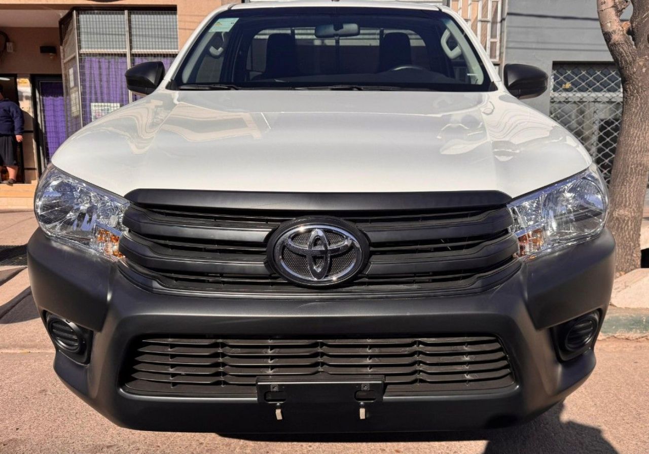 Toyota Hilux Nueva Financiado en Mendoza, deRuedas