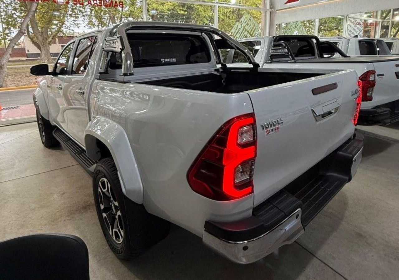 Toyota Hilux Nueva Financiado en Mendoza, deRuedas