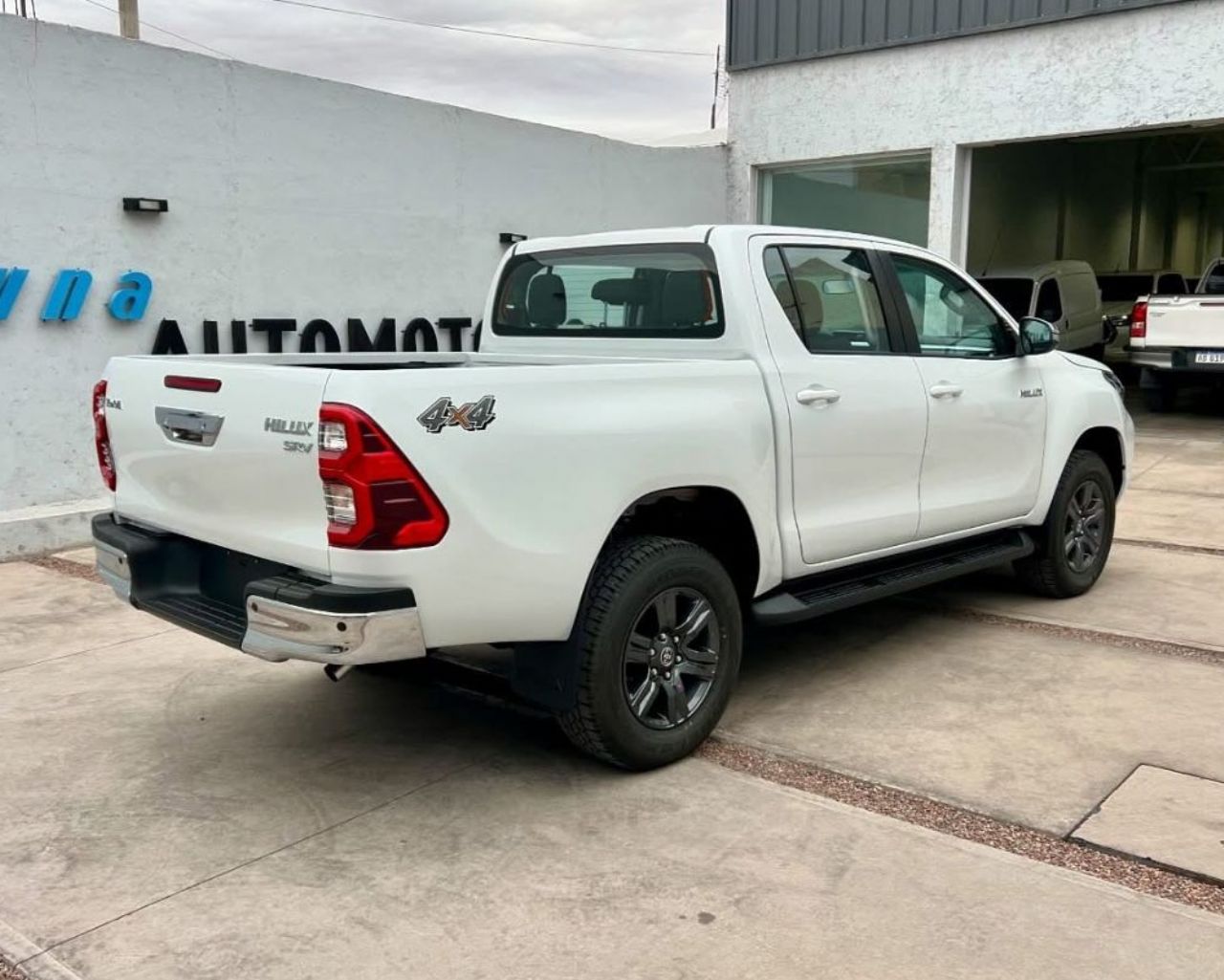 Toyota Hilux Nueva en Mendoza, deRuedas