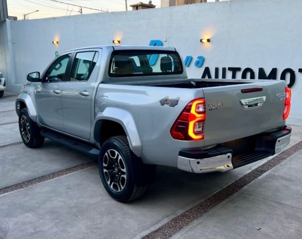 Toyota Hilux Nueva en Mendoza, deRuedas