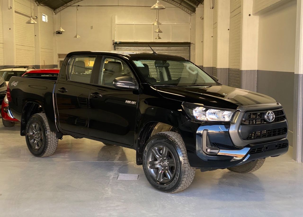 Toyota Hilux Nueva Financiado en Mendoza, deRuedas