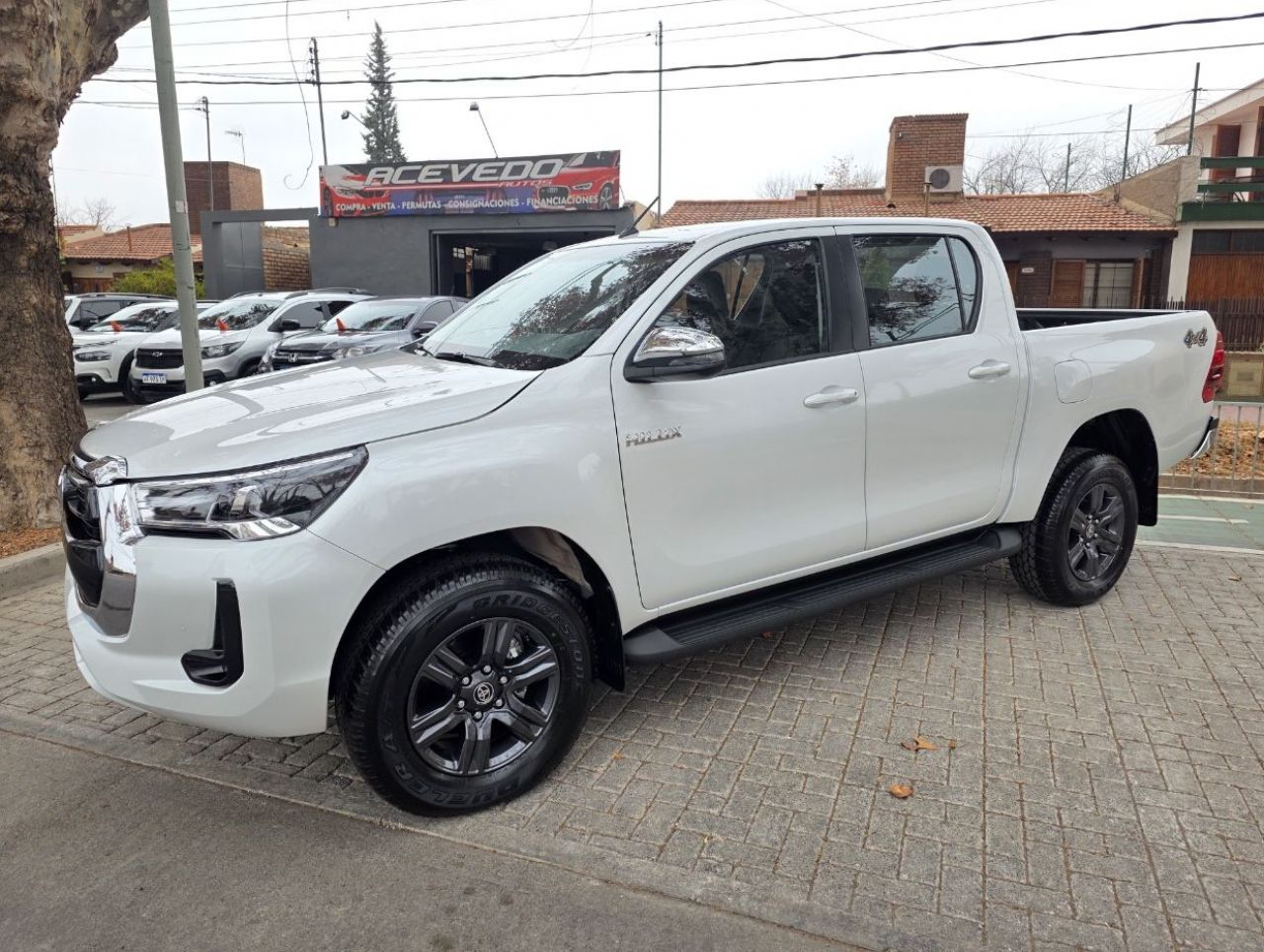 Toyota Hilux Nueva en Mendoza, deRuedas