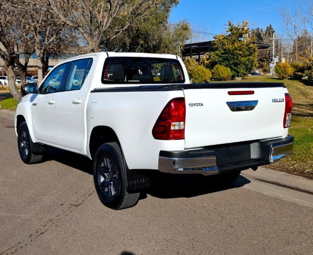 Toyota Hilux Usada Financiado en Mendoza, deRuedas