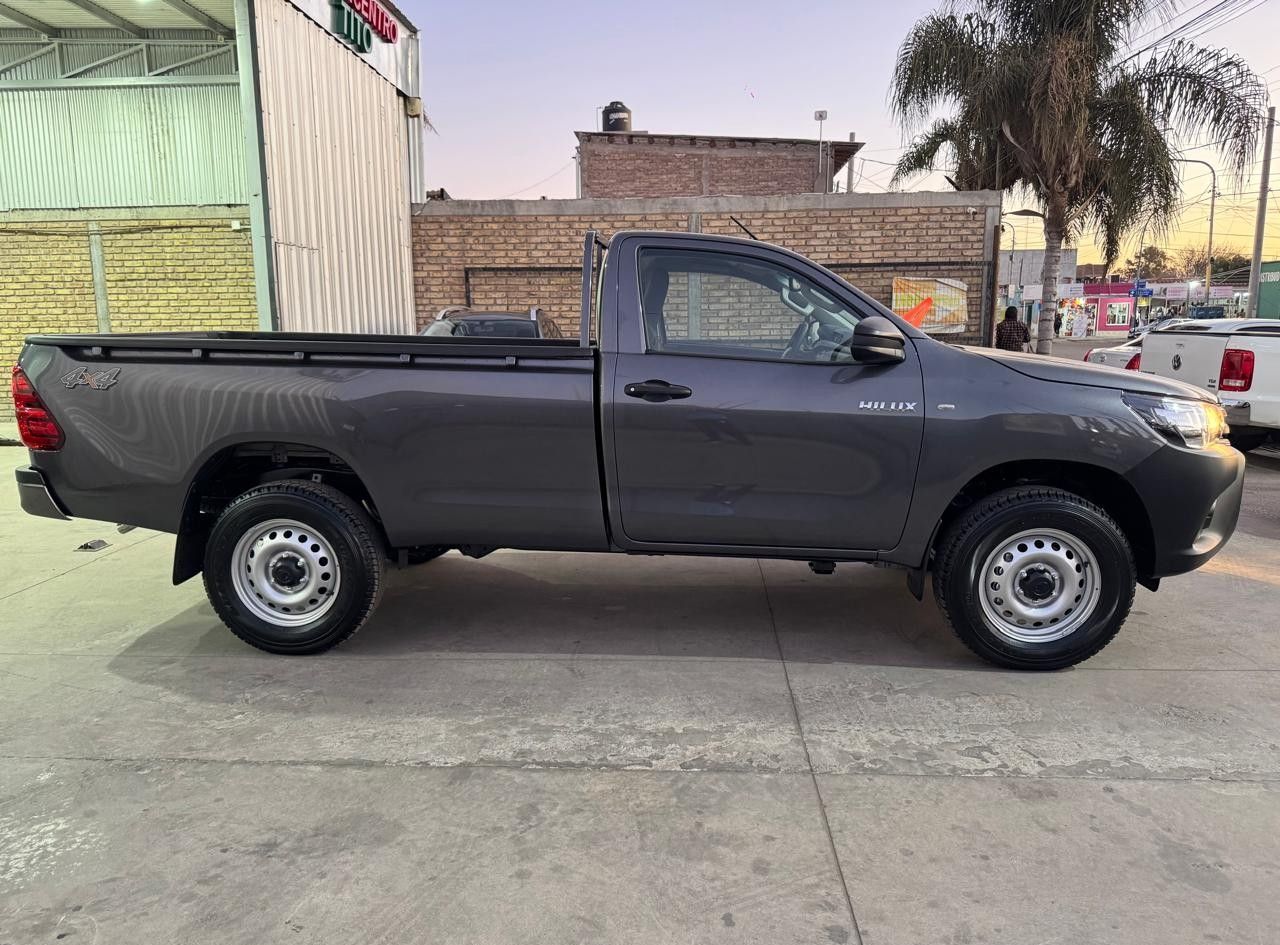 Toyota Hilux Nueva Financiado en Mendoza, deRuedas