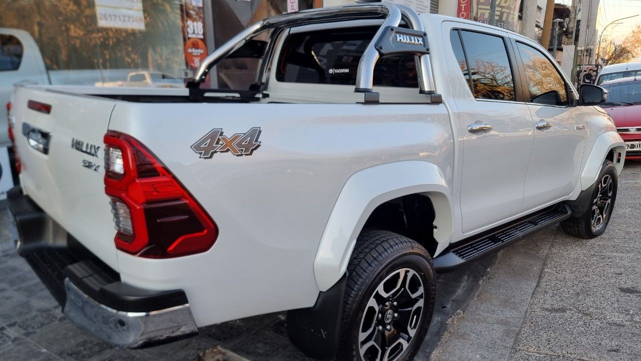 Toyota Hilux Usada Financiado en Mendoza, deRuedas