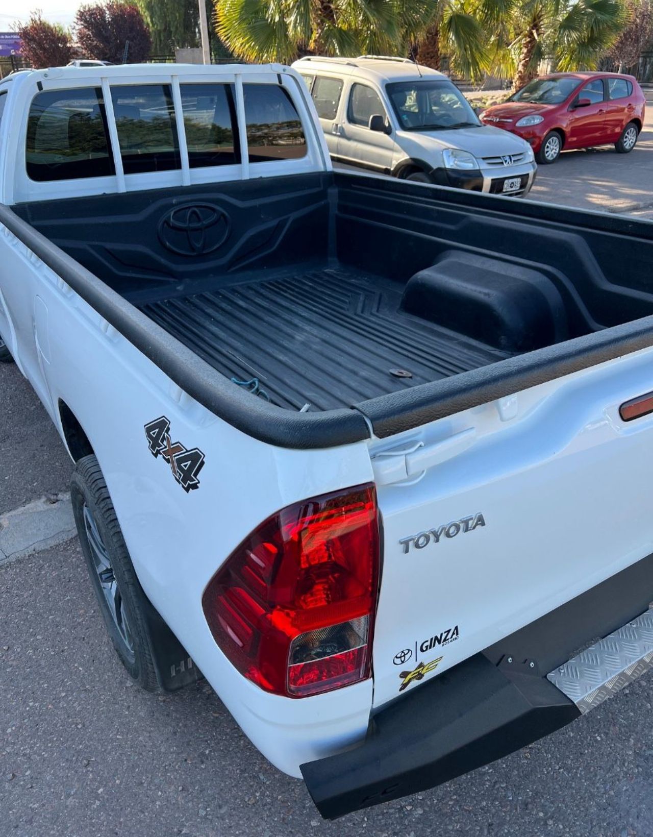 Toyota Hilux Usada Financiado en Mendoza, deRuedas