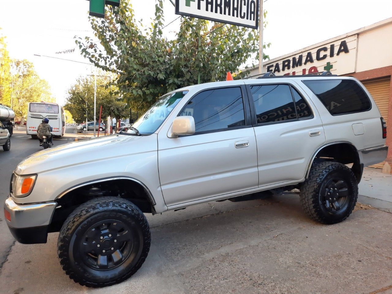 Toyota Hilux SW4 Usado en Mendoza, deRuedas