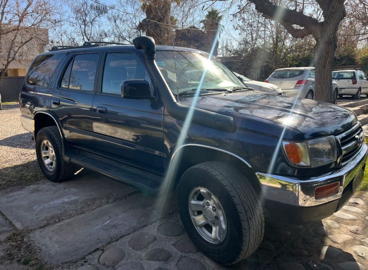 Toyota Hilux SW4 Usado en Mendoza, deRuedas